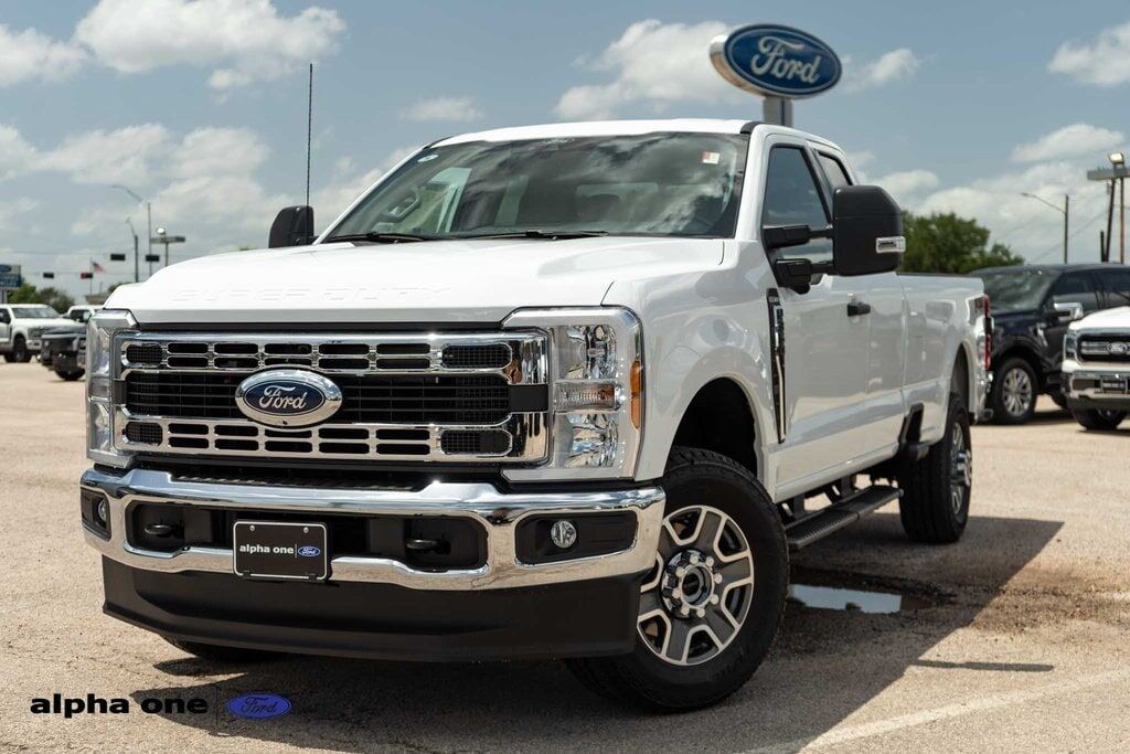 2025 FORD F-350