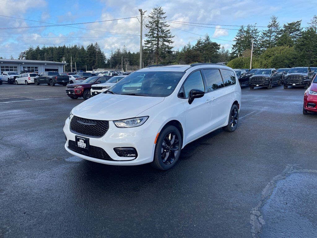 2026 CHRYSLER Pacifica