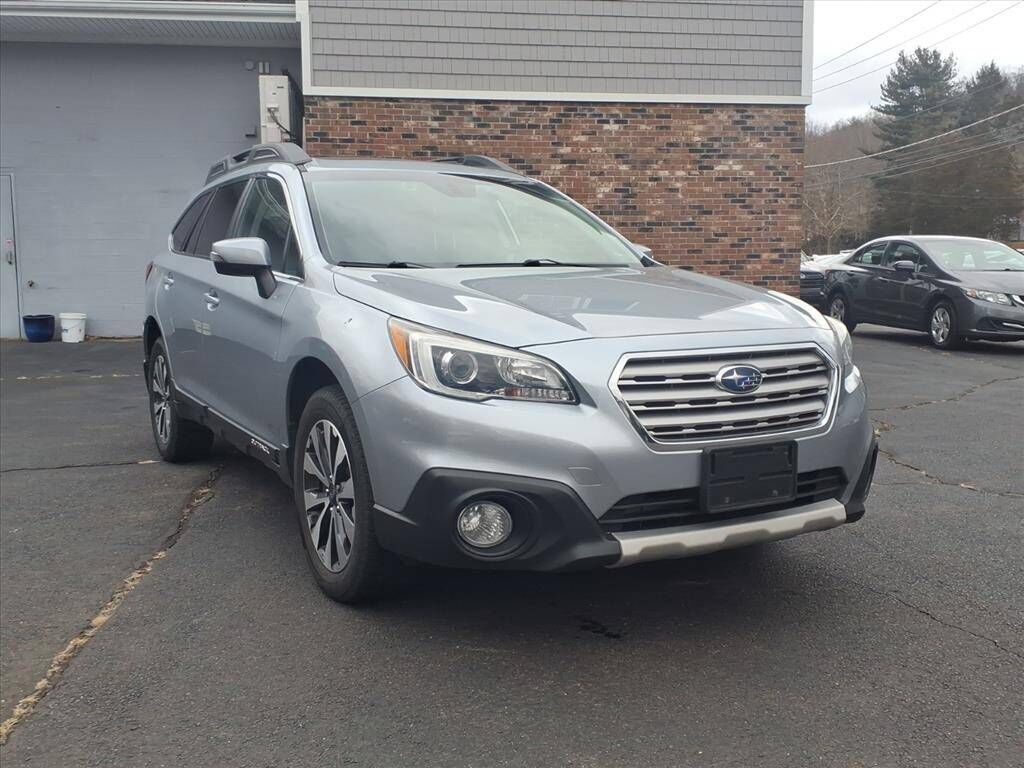 2017 SUBARU Outback