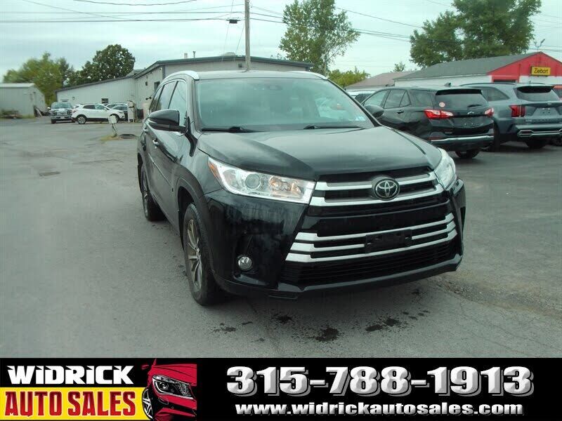 2019 TOYOTA Highlander
