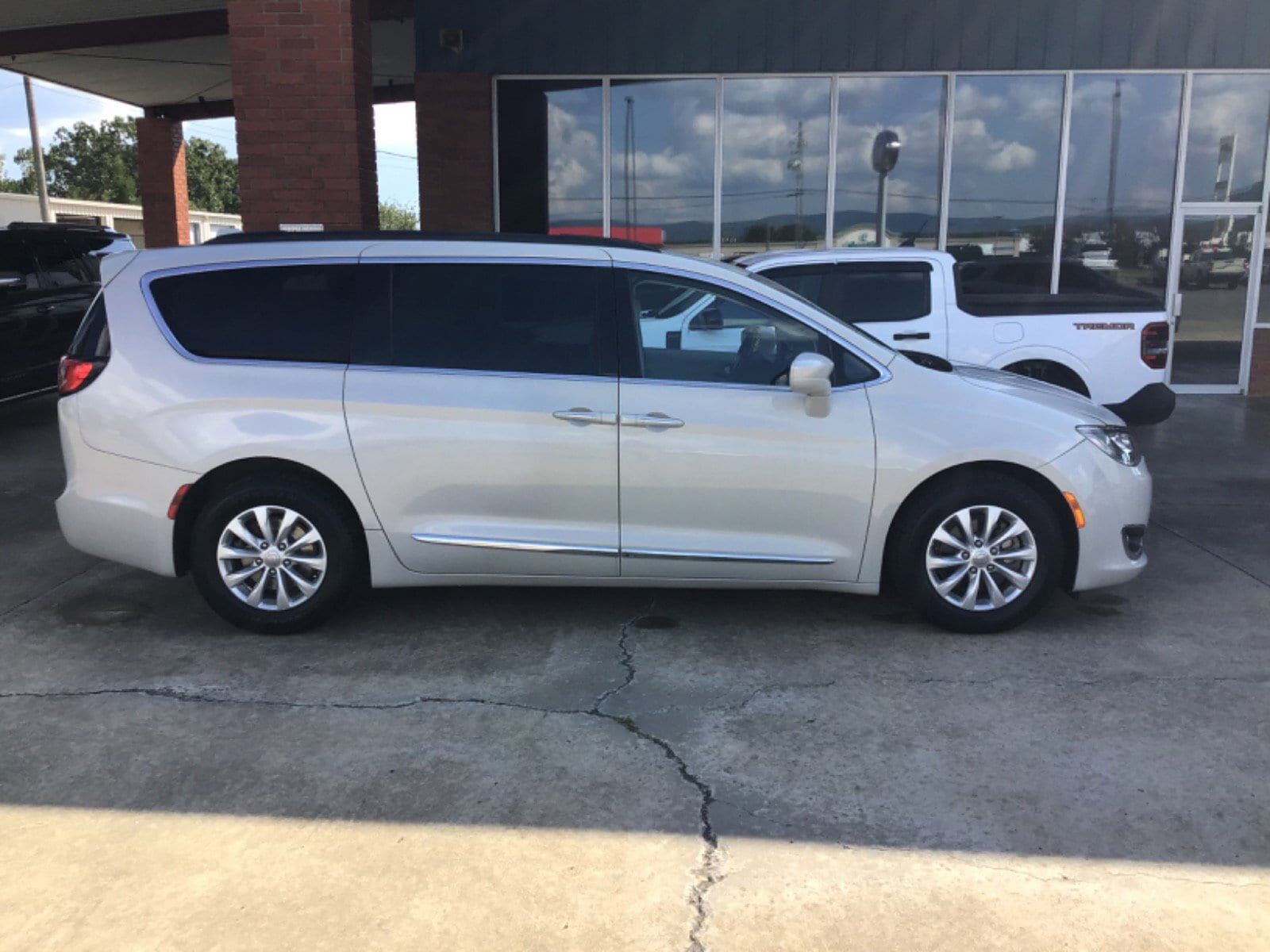 2017 CHRYSLER Pacifica