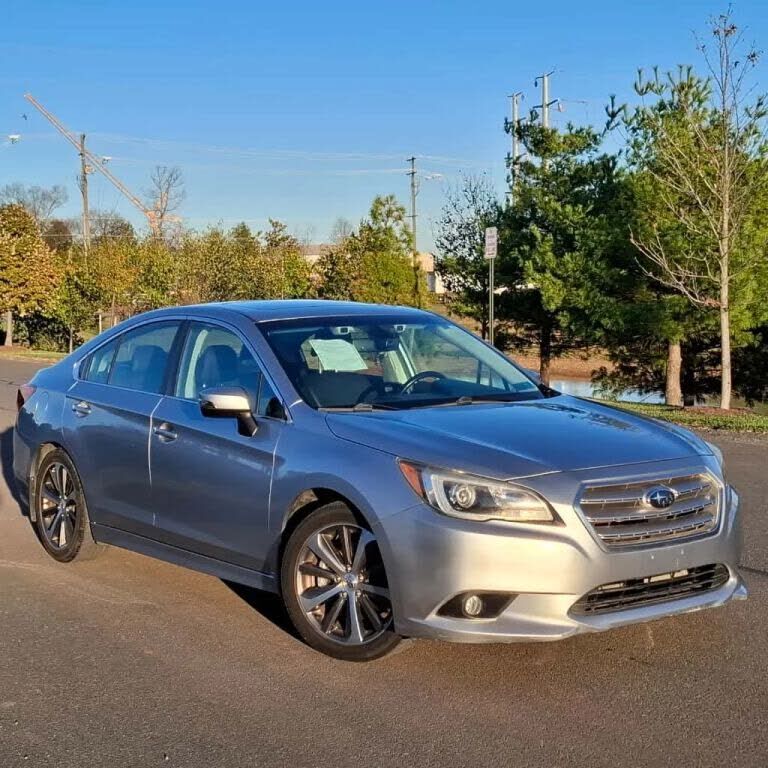 2017 SUBARU Legacy