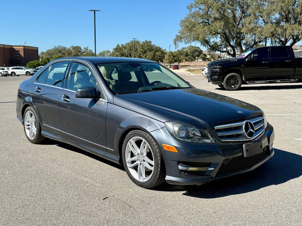 2013 MERCEDES-BENZ C-Class
