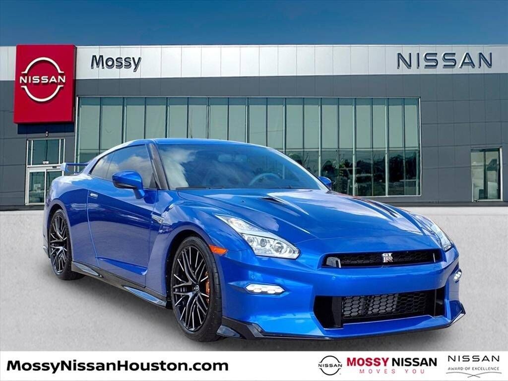 2024 NISSAN GT-R