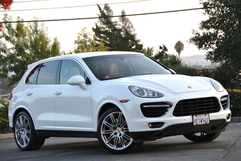 2014 PORSCHE Cayenne