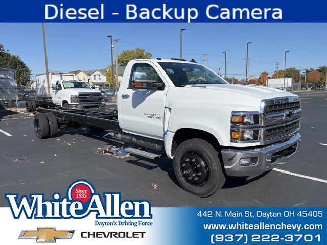 2023 GMC Silverado Medium Duty