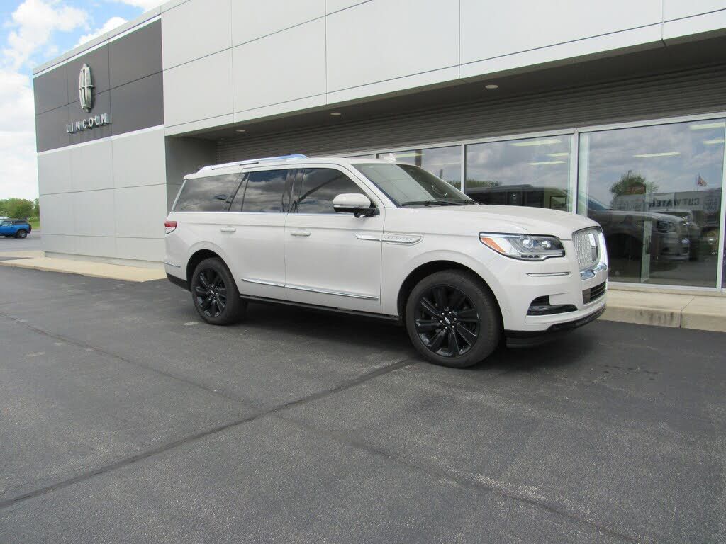 2024 LINCOLN Navigator