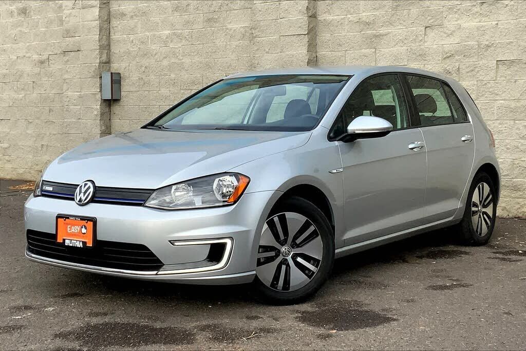 2016 VOLKSWAGEN e-Golf