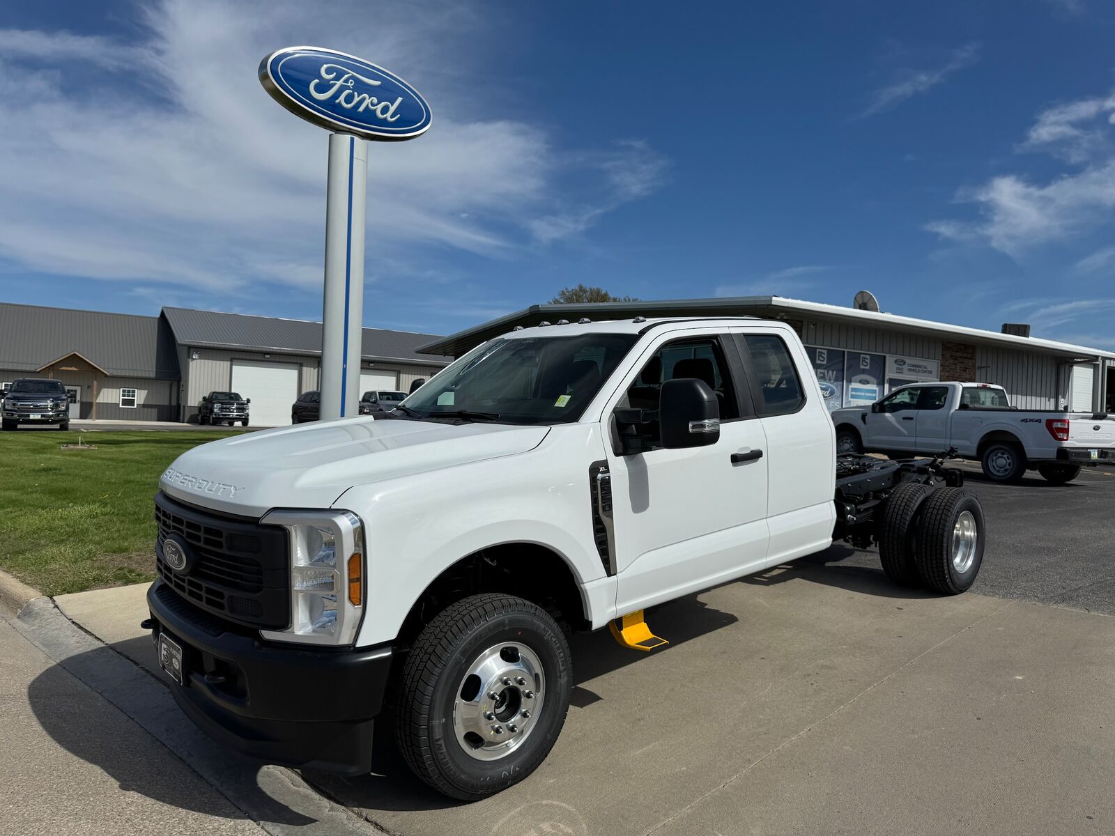 2025 FORD F-350