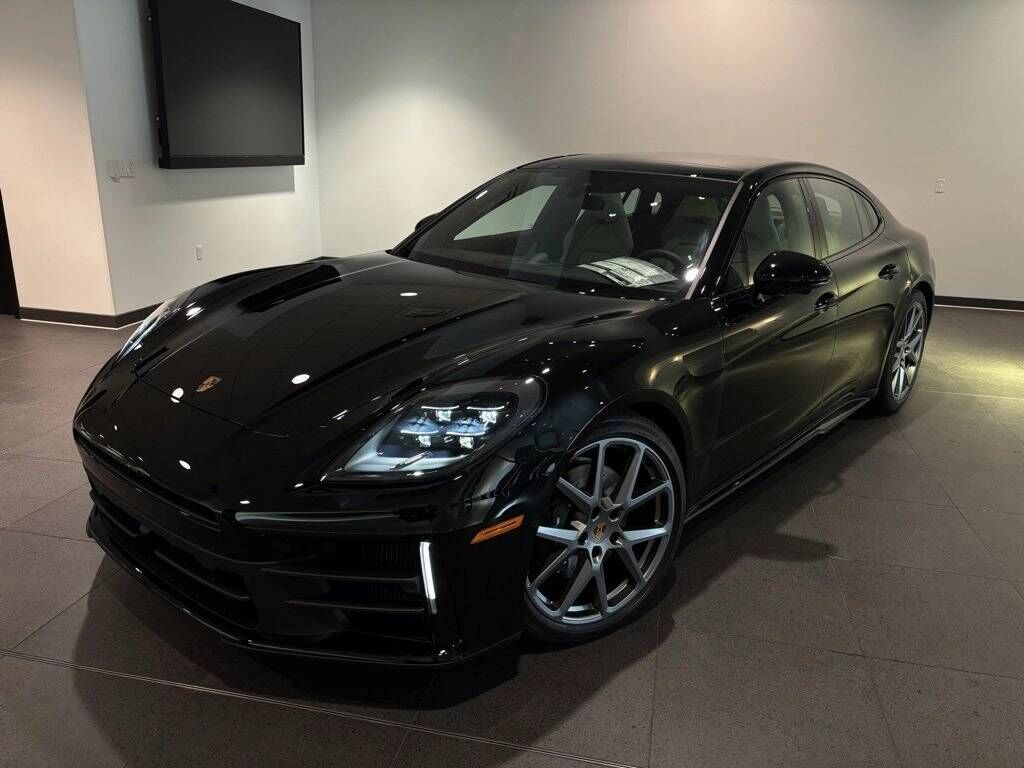 2026 PORSCHE Panamera