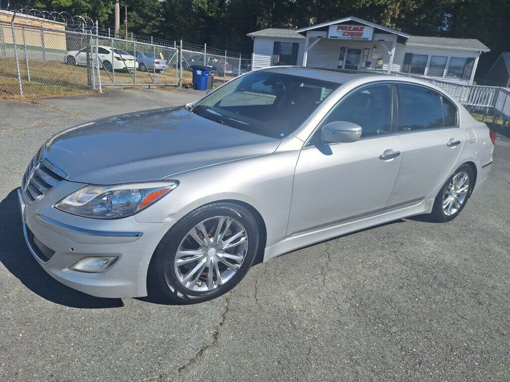 2012 HYUNDAI Genesis