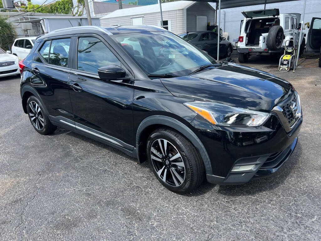2020 NISSAN Kicks