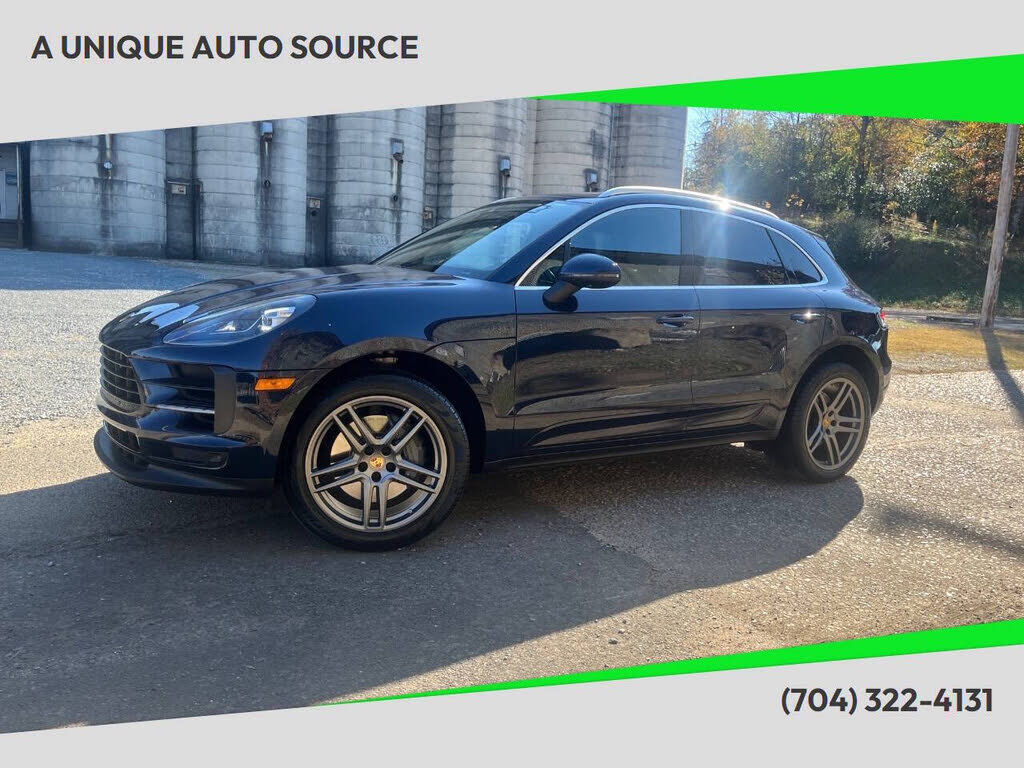 2019 PORSCHE Macan