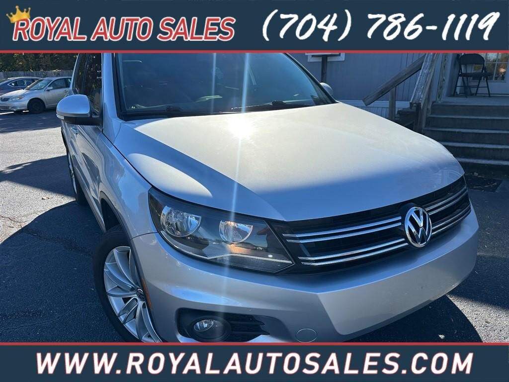 2015 VOLKSWAGEN Tiguan