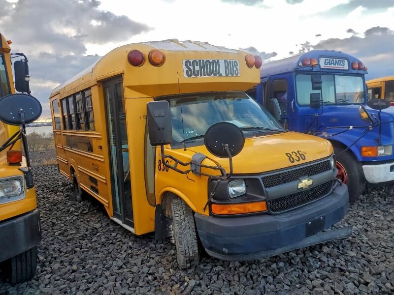 2011 CHEVROLET Express