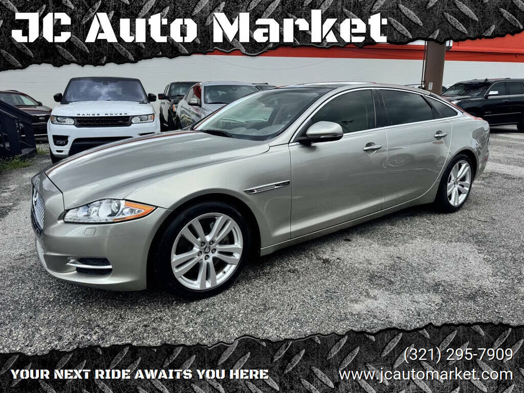 Jaguar XJ