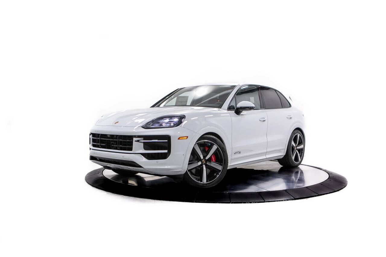 2026 PORSCHE Cayenne