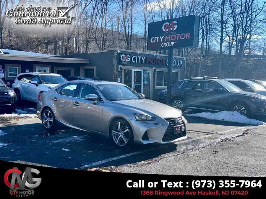 2018 LEXUS IS