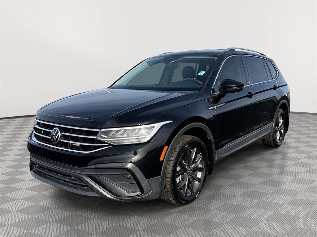 2022 VOLKSWAGEN Tiguan