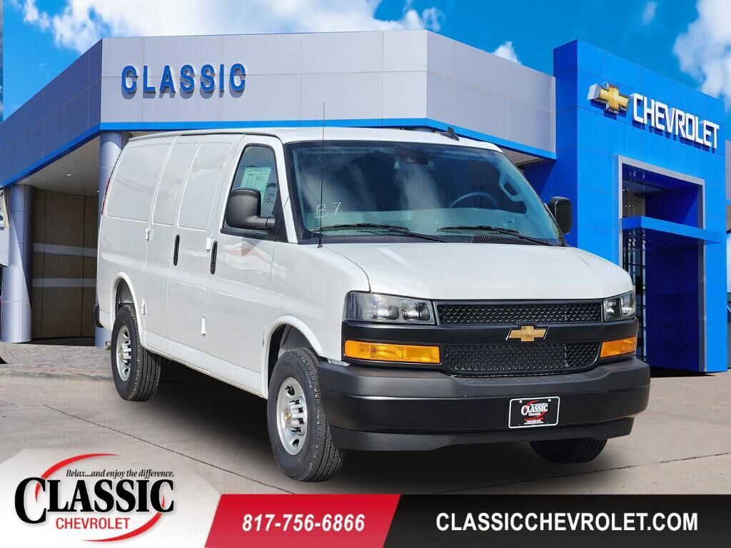2025 CHEVROLET Express