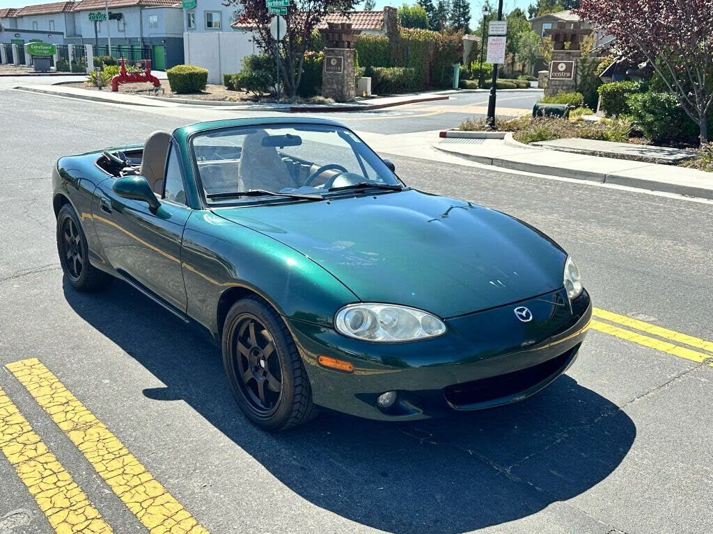 2001 MAZDA MX-5