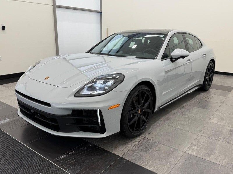2026 PORSCHE Panamera