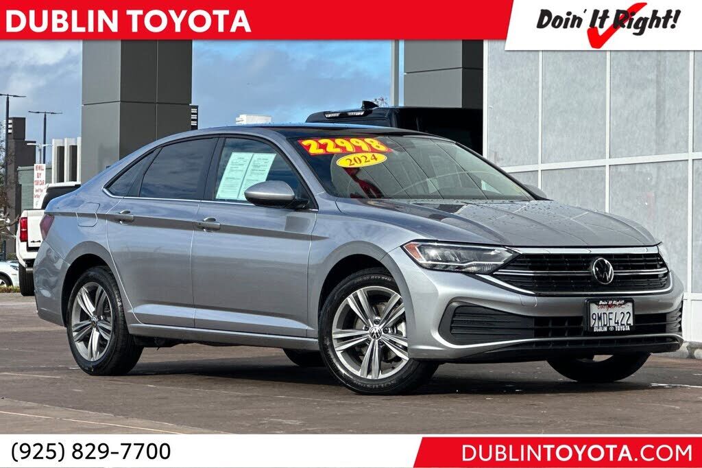 2024 VOLKSWAGEN Jetta