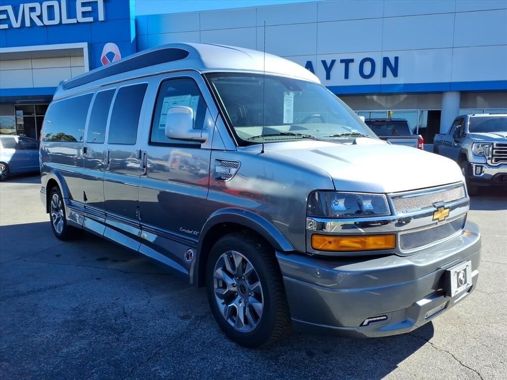 2025 CHEVROLET Express