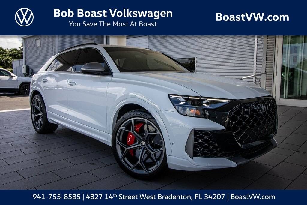 2025 AUDI RS Q8