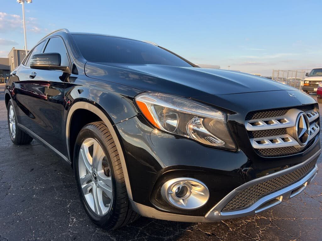 2019 MERCEDES-BENZ GLA-Class