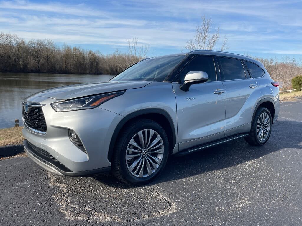 2021 TOYOTA Highlander