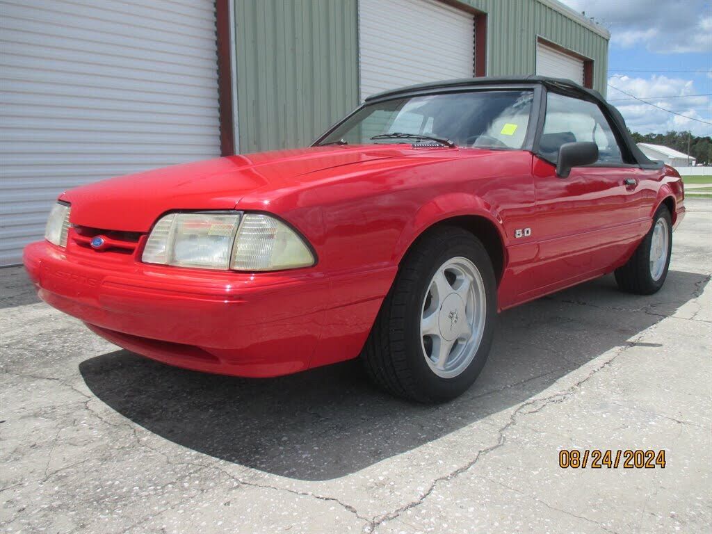 1992 FORD Mustang