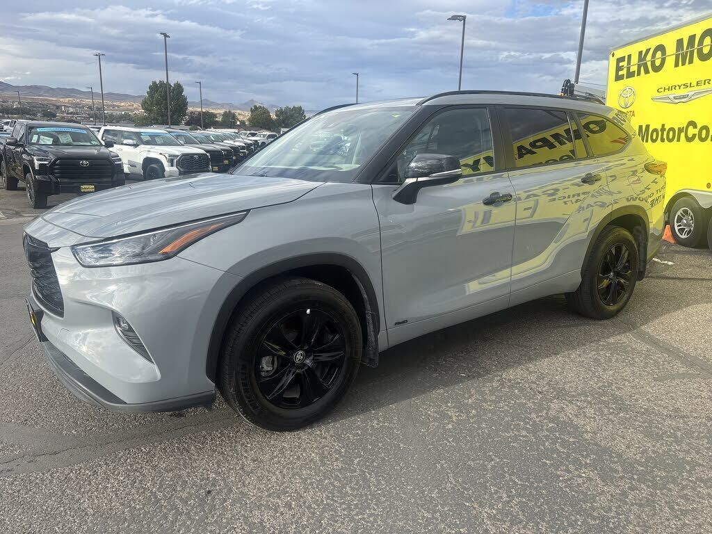 2024 TOYOTA Highlander