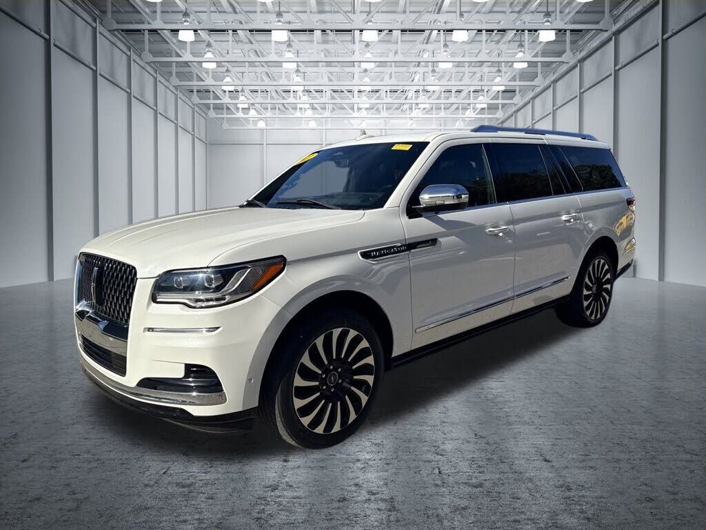 2022 LINCOLN Navigator L