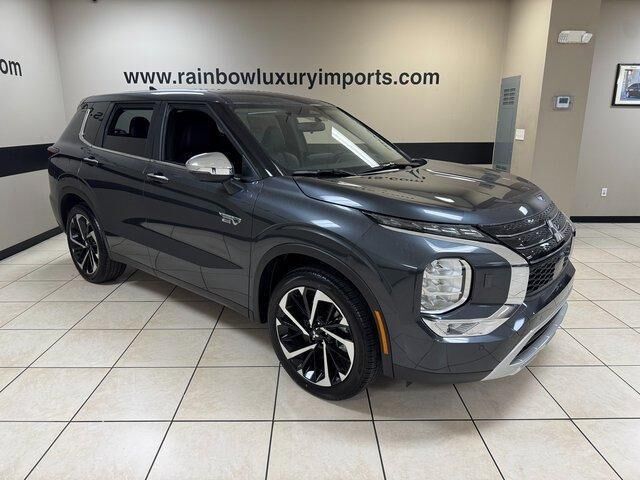 2025 MITSUBISHI Outlander