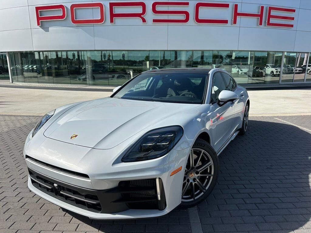 2025 PORSCHE Panamera