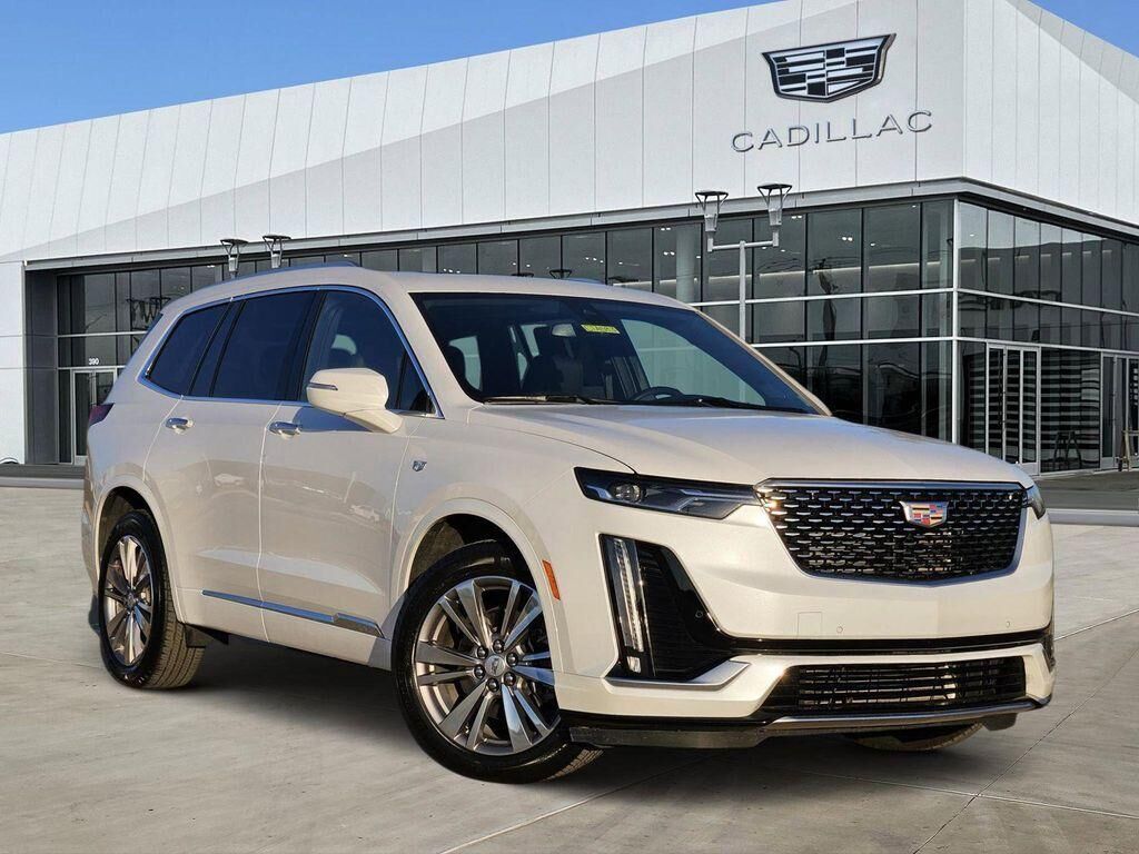 2025 CADILLAC XT6