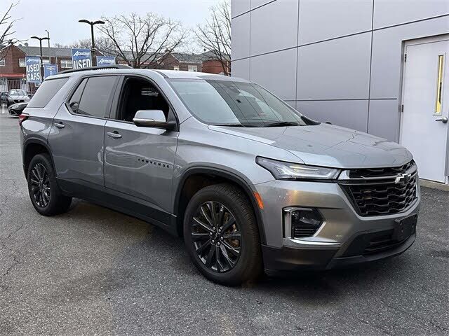 2023 CHEVROLET Traverse