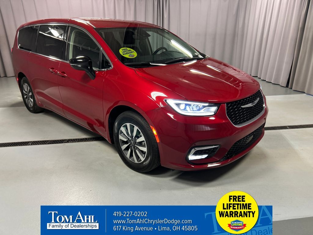 2024 CHRYSLER Pacifica