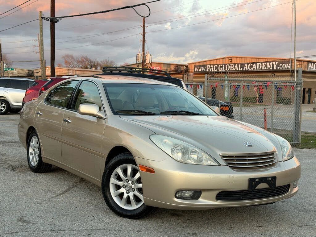 Lexus ES