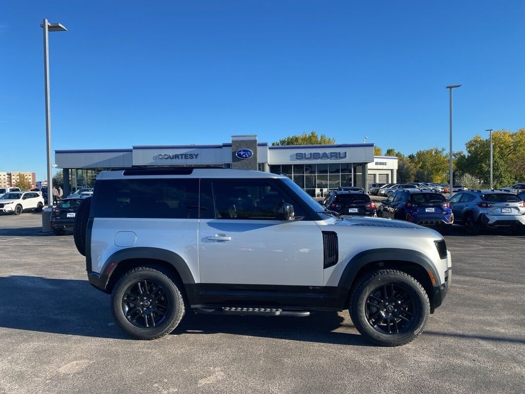 2021 LAND ROVER Defender