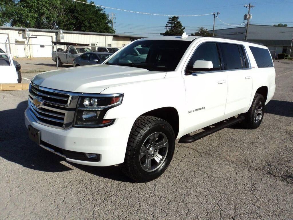 2018 CHEVROLET Suburban
