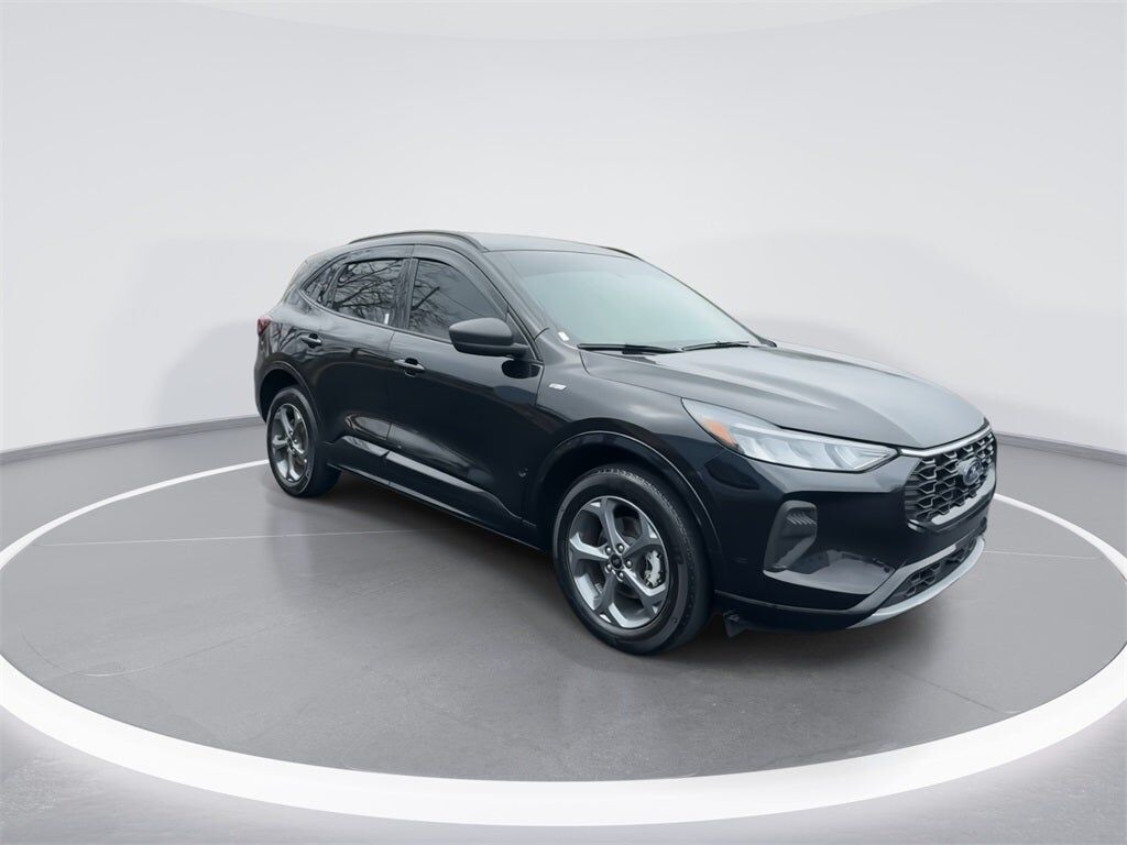2023 FORD Escape