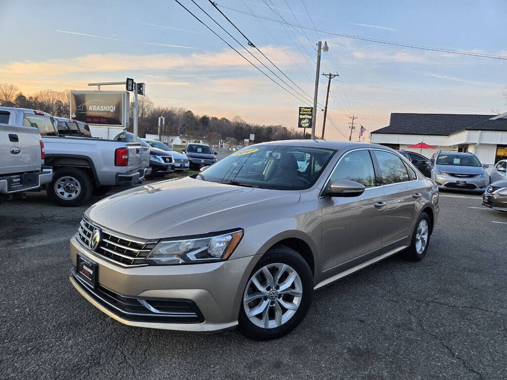 2017 VOLKSWAGEN Passat