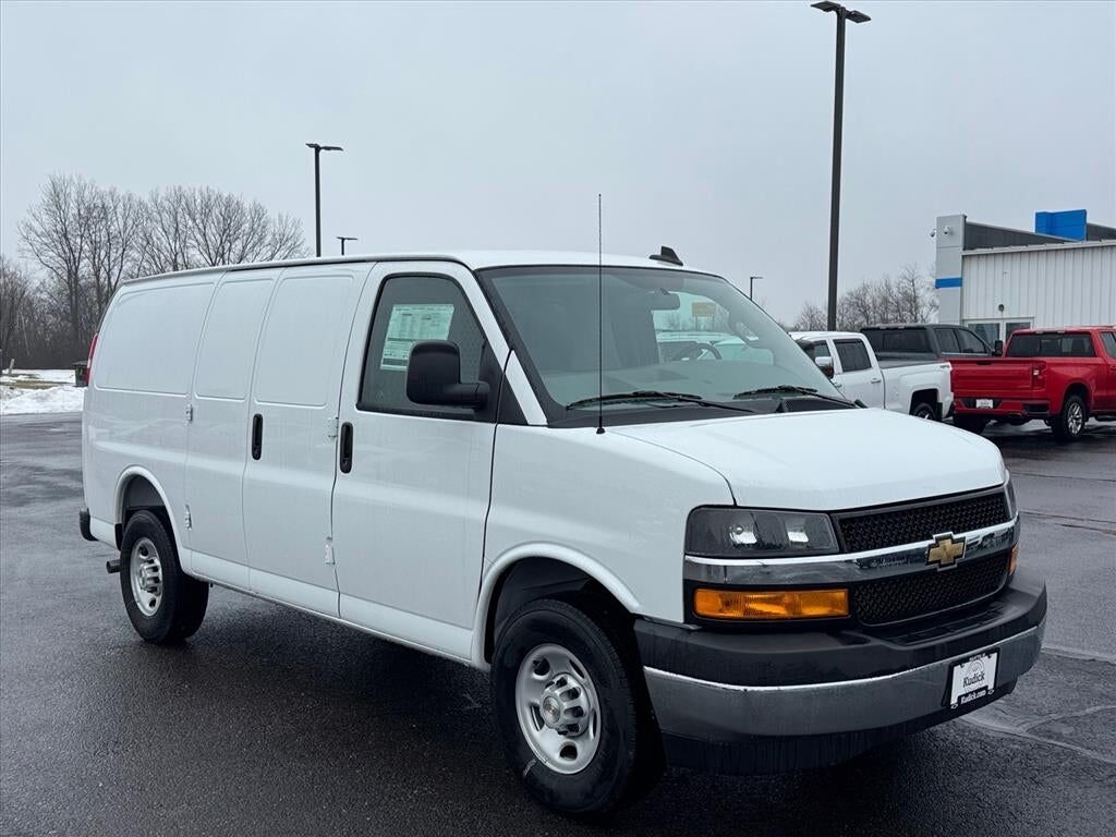 2025 CHEVROLET Express