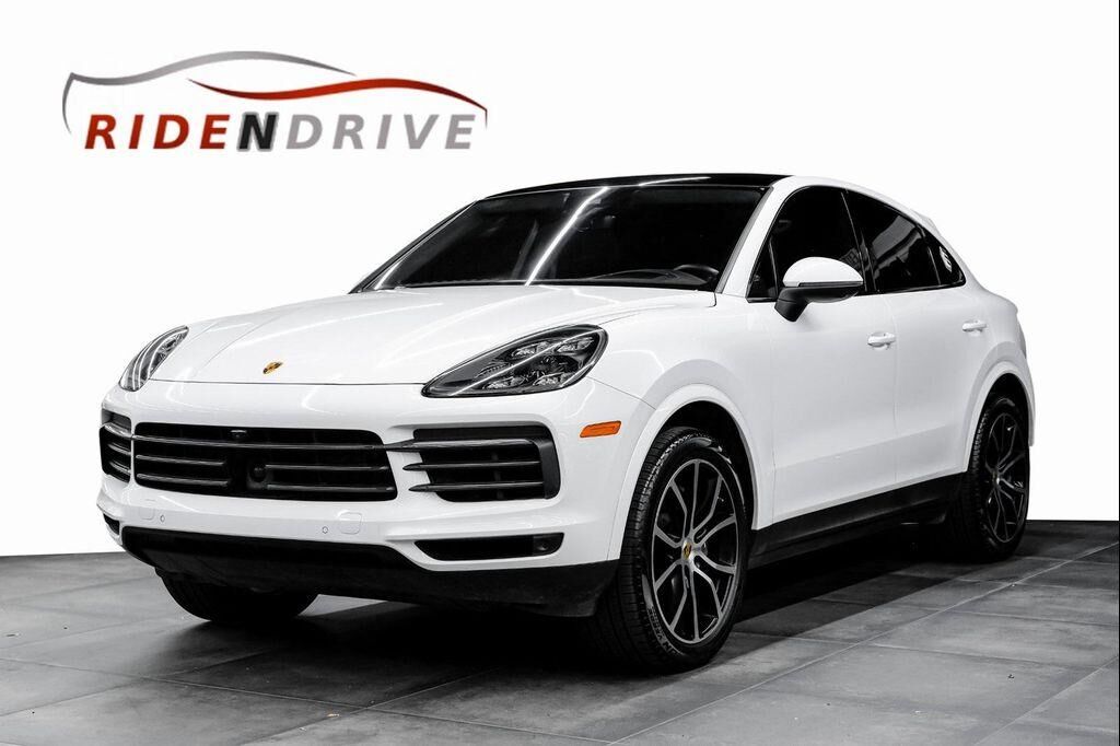 2023 PORSCHE Cayenne