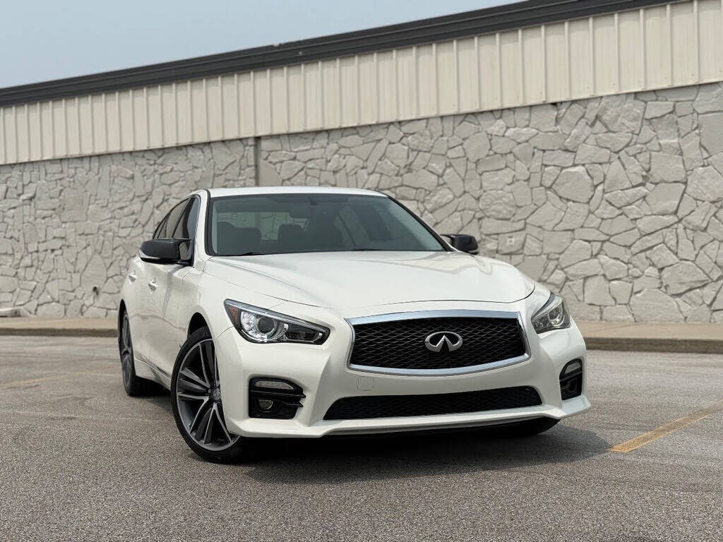 2014 INFINITI Q50