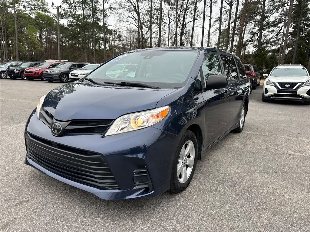 2020 TOYOTA Sienna