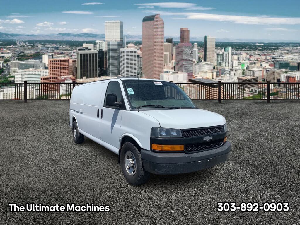 2019 CHEVROLET Express