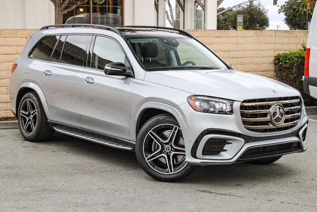 2026 MERCEDES-BENZ GLS-Class